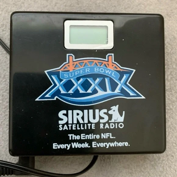 VTG NFL (4) ITEMS SUPERBOWL XXXIX BUNDLE OFFICIAL TEE, PROGRAM,SEAT PAD & RADIO - Picture 13 of 16